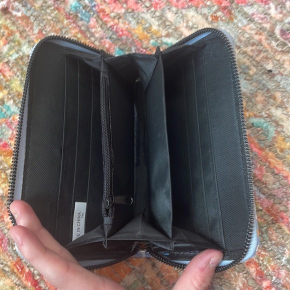 NWOT - Picture 3 of 3